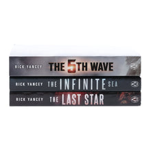 Load image into Gallery viewer, The 5th Wave Series by Rick Yancey 3 Book Collection Set - Ages 12+ - Paperback - Bangzo Books Wholesale